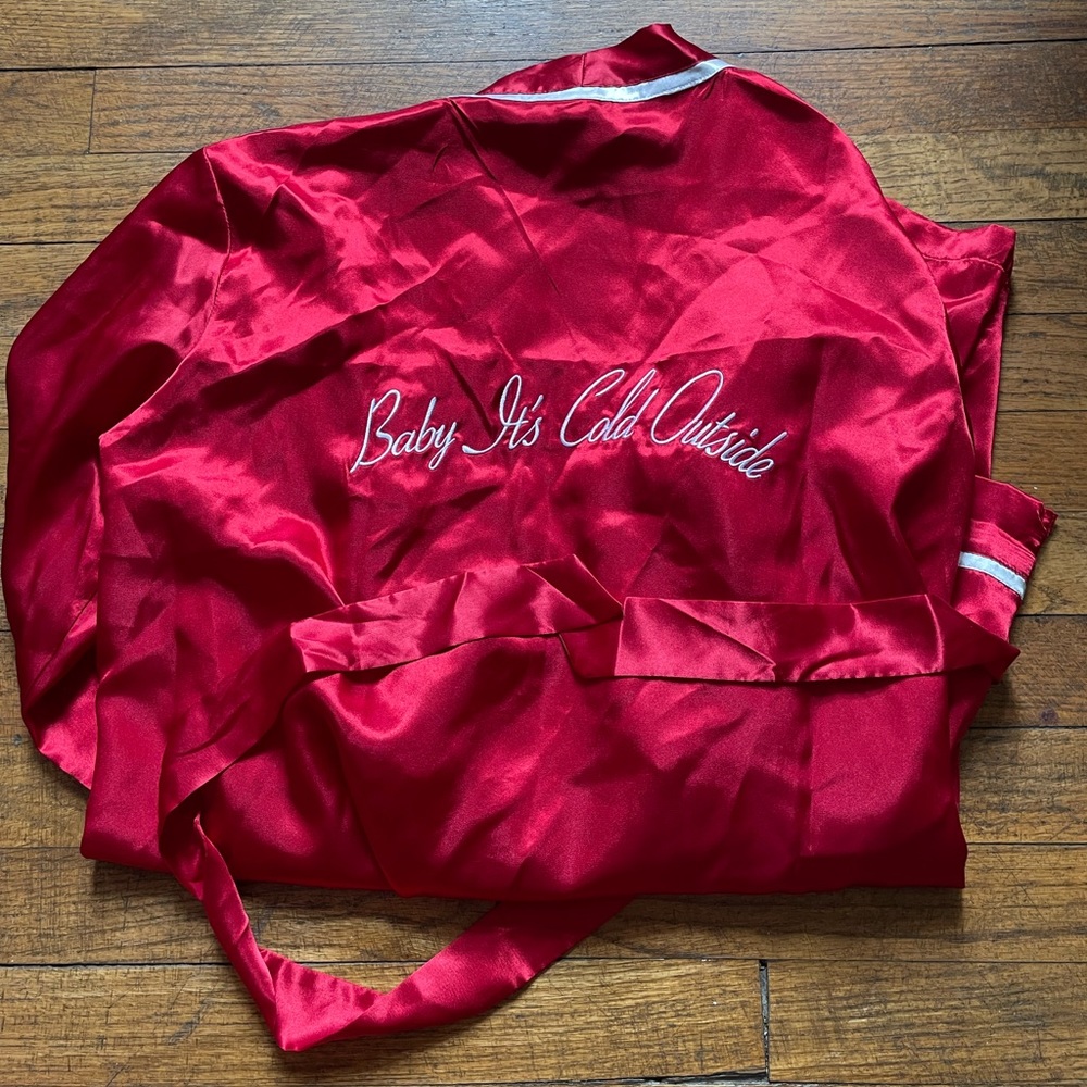 Baby it’s cold outside - Red Satin Robe - Forever 21